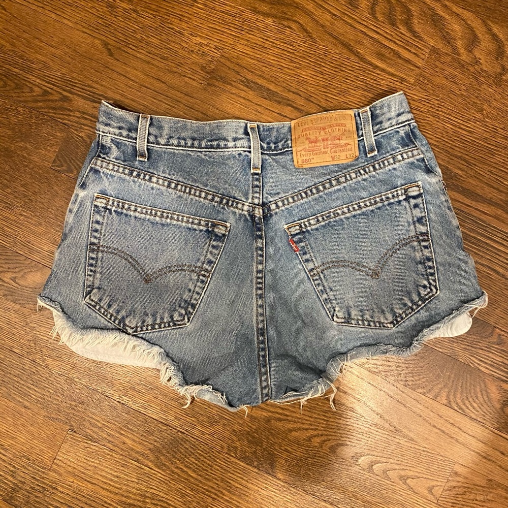 Levi’s denim shorts / jean shorts